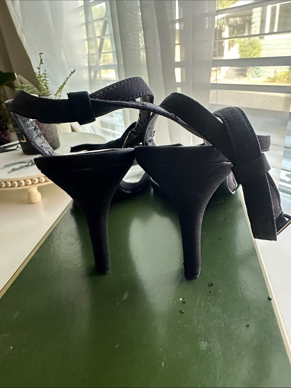 ANNA New York Black Pointed-Toe Slingback Heels with Bow - Picture 3 of 9